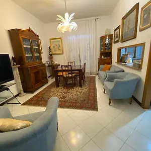 Alojamento de Acomodação e Pequeno-almoço Sessoriana, Roma